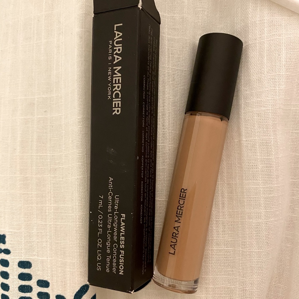 NIB Laura Mercier flawless fusion concealer